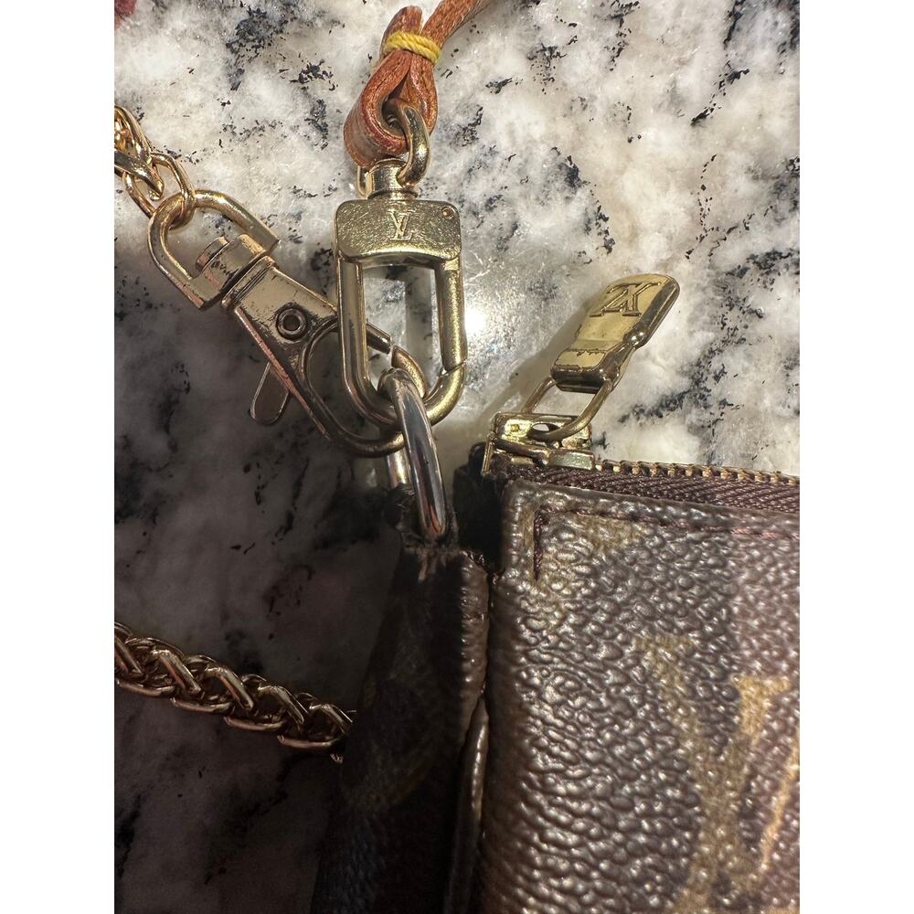 Louis Vuitton Pochette with Strap and Chain GUC COA - Picture 6 of 12